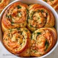 Bl&auml;tterteigschnecken mit Lachs in 30 Min