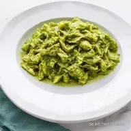 BlitzNUDELSALAT mit Pesto Schnelles Rezept f&uuml;r Genie&szlig;er