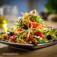 Nudelsalat aus Zoodeln Mediterraner Low Carb Salat