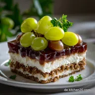 Schichtdessert mit Weintrauben: Sommerlich leicht cremig