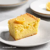 Saftiger Zitronenkuchen vom Blech Rezept einfach Mein Familienrezept