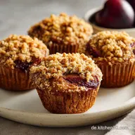 Zwetschgen Muffins mit Streuseln f&uuml;r 12 St&uuml;ck