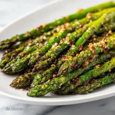 Gr&uuml;ner Ofenspargel mit Parmesan Rezeptkarte