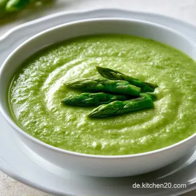 Leichte Gr&uuml;ne Spargelsuppe f&uuml;r 4 Personen Rezeptkarte